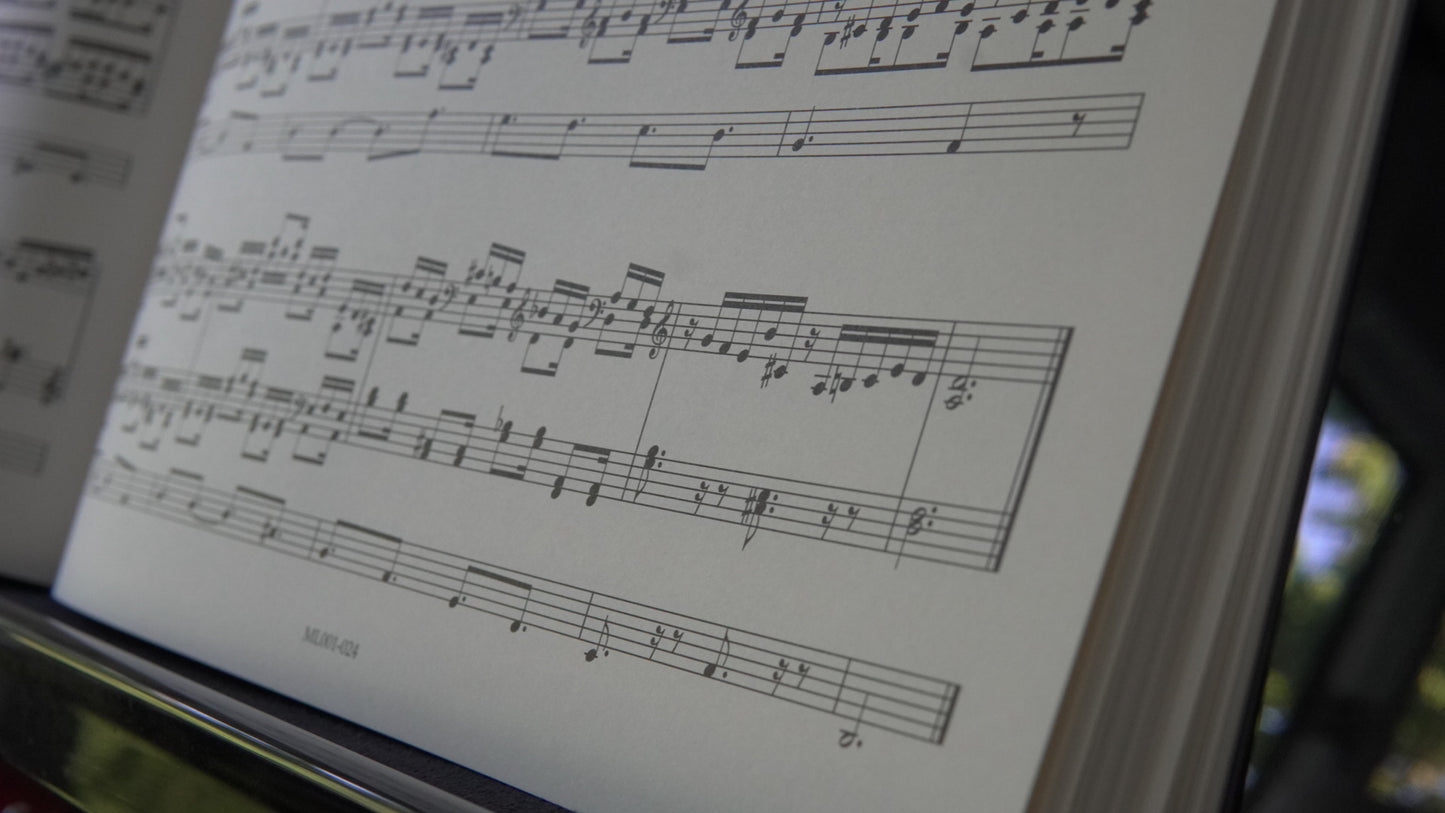 24 Preludes for Organ by Maverick W. Maready